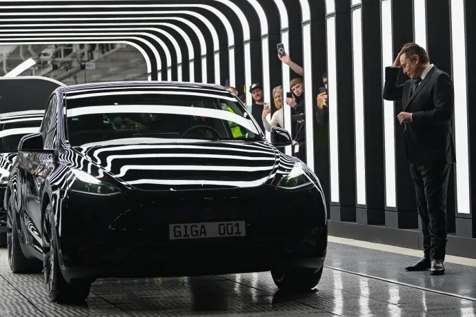 Ekkora márkarombolást ritkán látni – távozik a politikából Elon Musk, mi lesz most a Teslával?