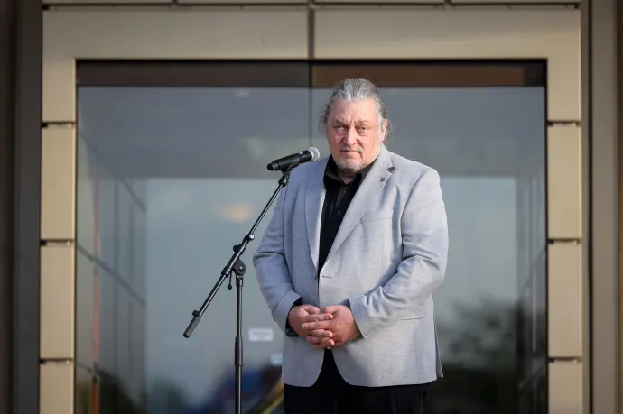 Vidnyánszky Attila: Az „okosban” megoldjuk korrupt világát látjuk ma is