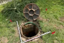 Eszméletlen állapotban mentettek ki két férfit egy régi emésztőből Kakasdon