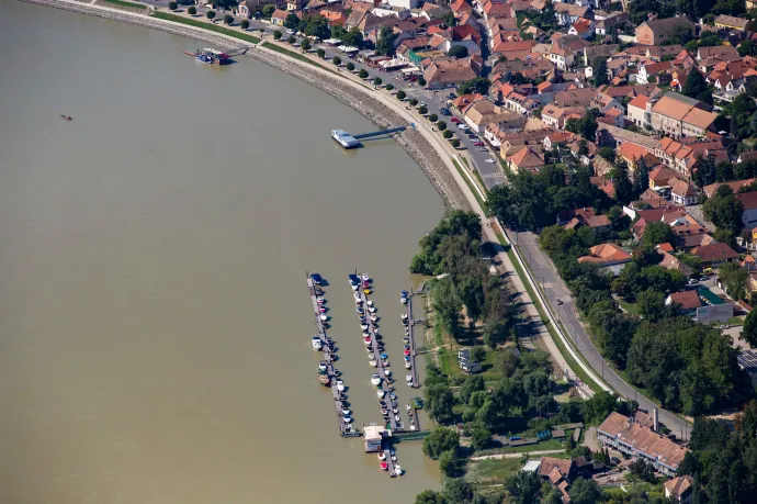 Szentendrén a fideszes képviselők is támogatták, hogy kezdeményezzék a kormánynál a szolidaritási adó csökkentését