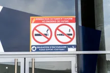 Betiltják Franciaországban a dohányzást azokon a nyilvános helyeken, ahol gyerekek is tartózkodhatnak