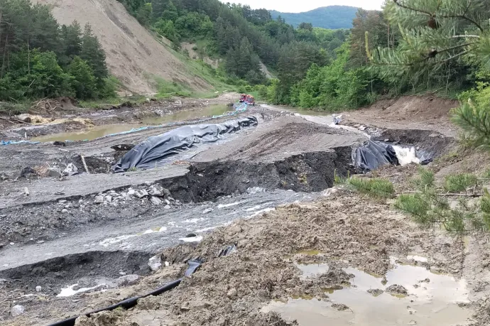 Teljesen megtelt vízzel a parajdi sóbánya, lakossági fórumot hívtak össze