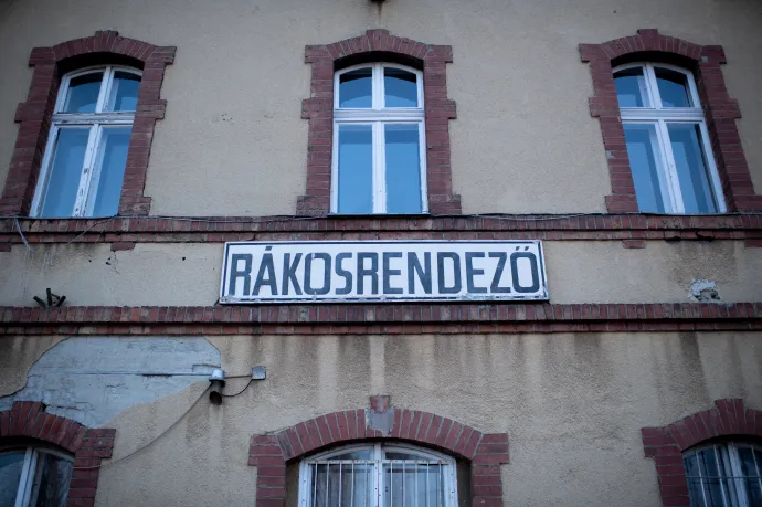 A kormány kiemelt beruházássá nyilvánítja Rákosrendezőt, Vitézy szerint ezzel akarják előrébb hozni Budapest csődjét