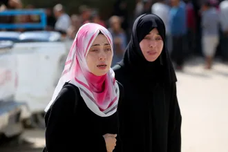 Legalább 26-an meghaltak egy gázai segélyközpont közelében, tüzet nyitottak a várakozókra