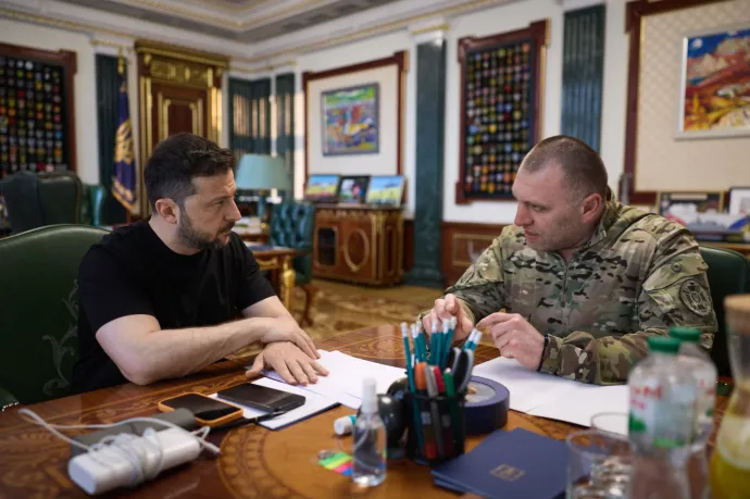 Zelenszkij állítása szerint az FSZB egyik irodája mellől irányították az orosz bombázók elleni dróntámadásokat