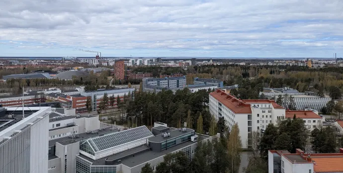 Oulu látképe a városi oktatókórház helikopterleszállójáról – Fotó: Király András / Telex