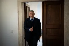 Megint csak Lázár kap osztalékot a cég bevételéből, ami a luxuskastélyt birtokolja
