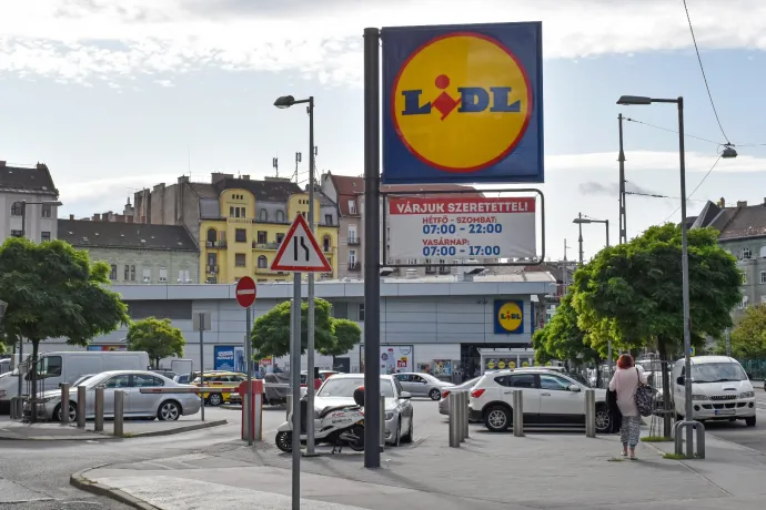 Olyan erős lett a Lidl, mint tíz éve senki – grafikonon, melyik boltban mennyit vásároltak tavaly