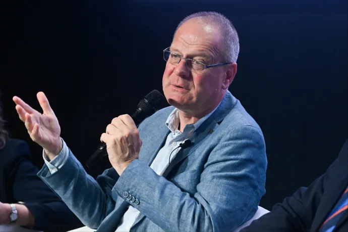 Navracsics Tibor: Kerülni kell a személyeskedést a kampányban