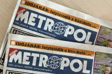 A hajléktalanok után ezúttal rövid szoknyás nőkről vár olvasói fotókat a Metropol