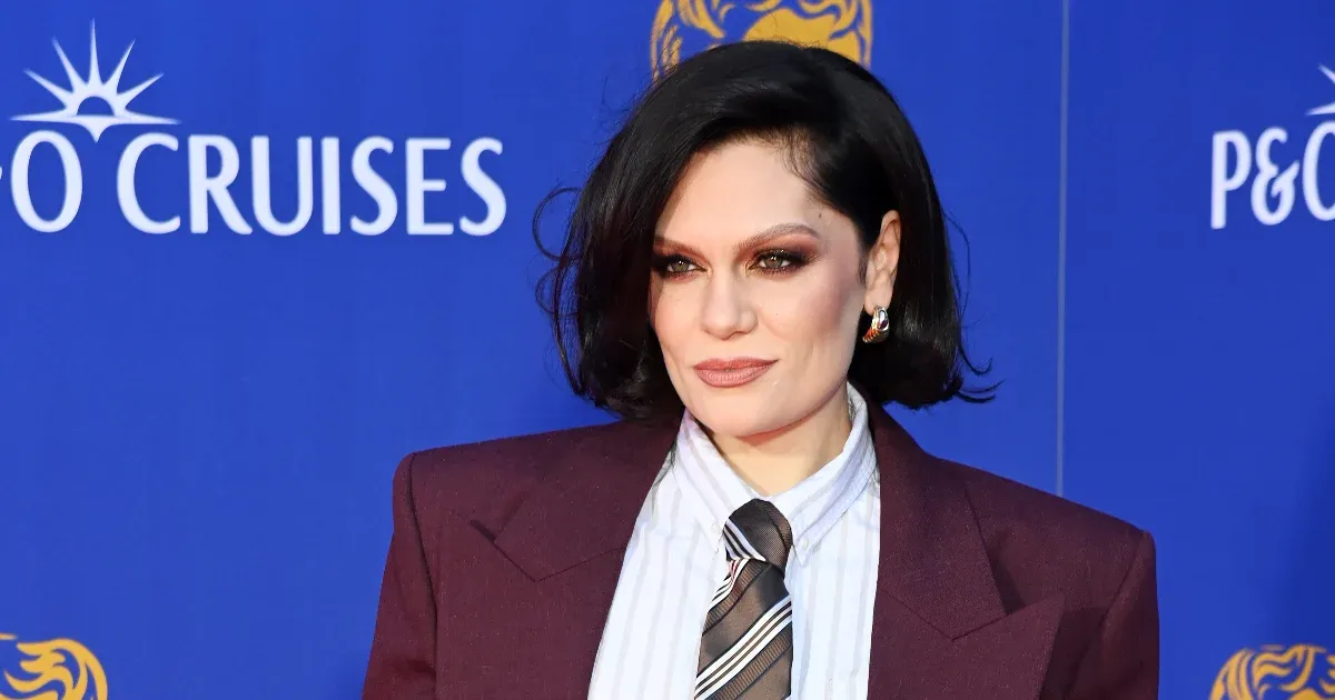 Mellrákkal diagnosztizálták Jessie J-t