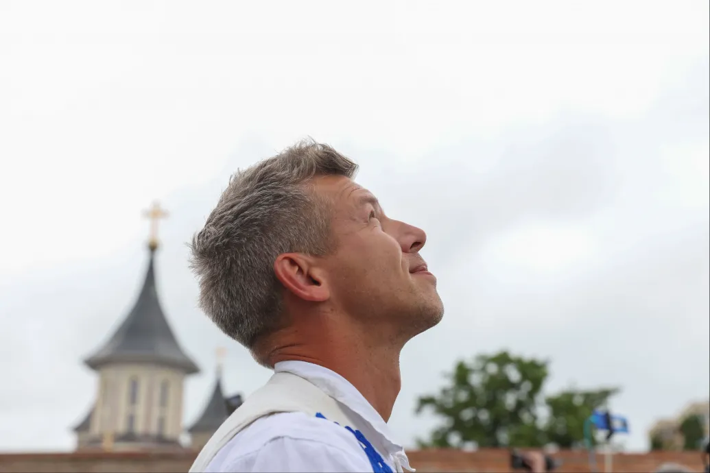 Magyar Péter szándékosan bedobott gumicsontról, Dobrev Klára közös győzelemről írt