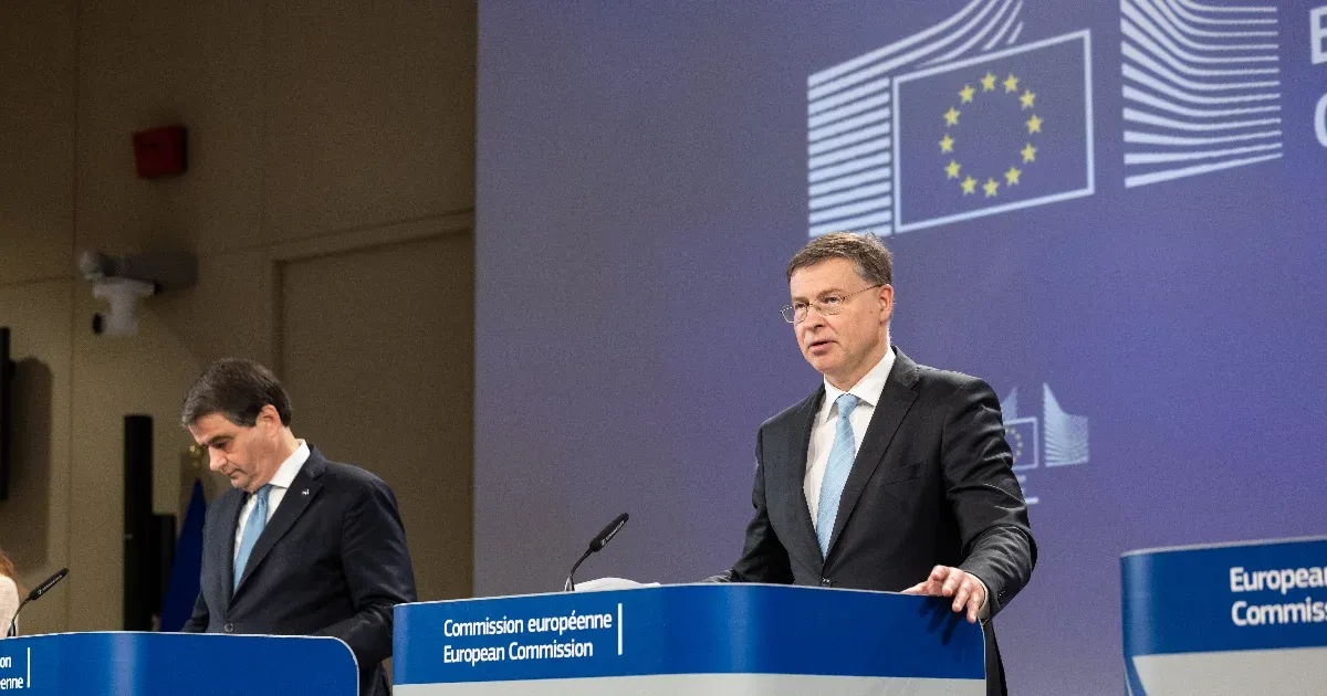 A kormány féket szerel a helyreállítási alapra, az Európai Bizottság koppgázt sürget