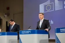A kormány új javaslata bármelyik pályázatnál felfüggesztheti a szerződéskötést a helyreállítási alapnál