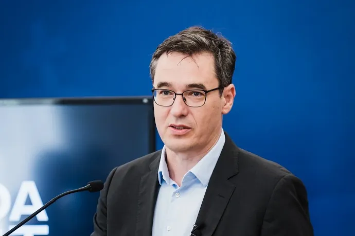 Karácsony: Hát tessék, jöjjenek!
