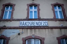 Kiemelt beruházássá nyilvánították a Rákosrendezőt, holnaptól akár 90 méteres házak is épülhetnek ott