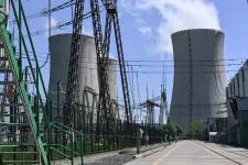 Dél-koreaiak építenek két új atomreaktort Csehországnak