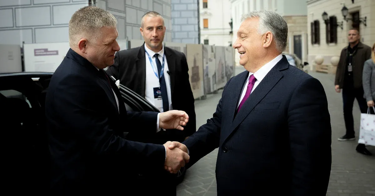 Fico miniszteri kinevezésekkel kenyerezte le a koalíció bedöntésével fenyegető lázongókat
