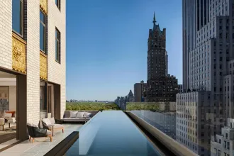 Közel 10 milliárd forintért kelhet el a Matolcsy Ádám baráti köréhez köthető New York-i luxusapartman