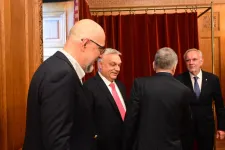 Brüsszel a bűnbak, Parajd az áldozat – Orbánék újabb hadjárata a Kárpát-medencei Magyar Képviselők Fórumán