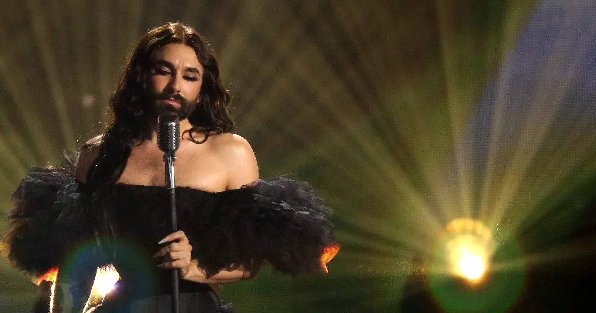 Conchita Wurst is kiáll a Budapest Pride mellett