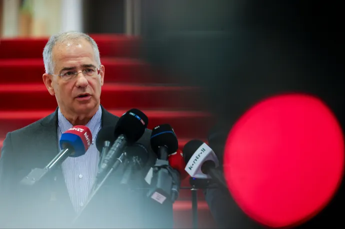 A honvédelmi bizottság szerint Ruszin-Szendi Romulusz tudatosan kockára tette a magyar emberek biztonságát és jelentéseket hamisított