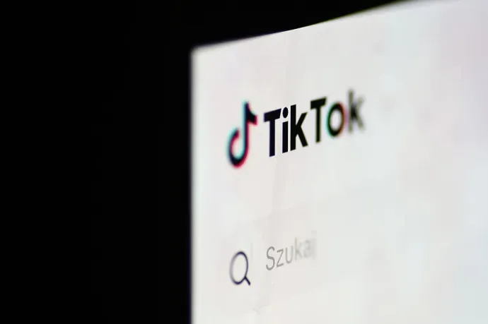 Meghalt az a jászsági nő, aki egy TikTok-kihívás miatt gyújtotta fel ruháját