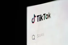 Meghalt az a jászsági nő, aki egy TikTok-kihívás miatt gyújtotta fel ruháját