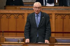 Polt Péter a búcsúbeszédében azt mondta, hogy a közreműködésükkel az ügyészség immár más hatalmi ágak befolyásától mentesen tudja végezni a feladatait