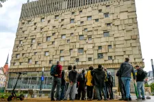 A kolozsvári szocmodern nem csak unalmas szürkeség, épp észre kell venni az izgalmas részleteket