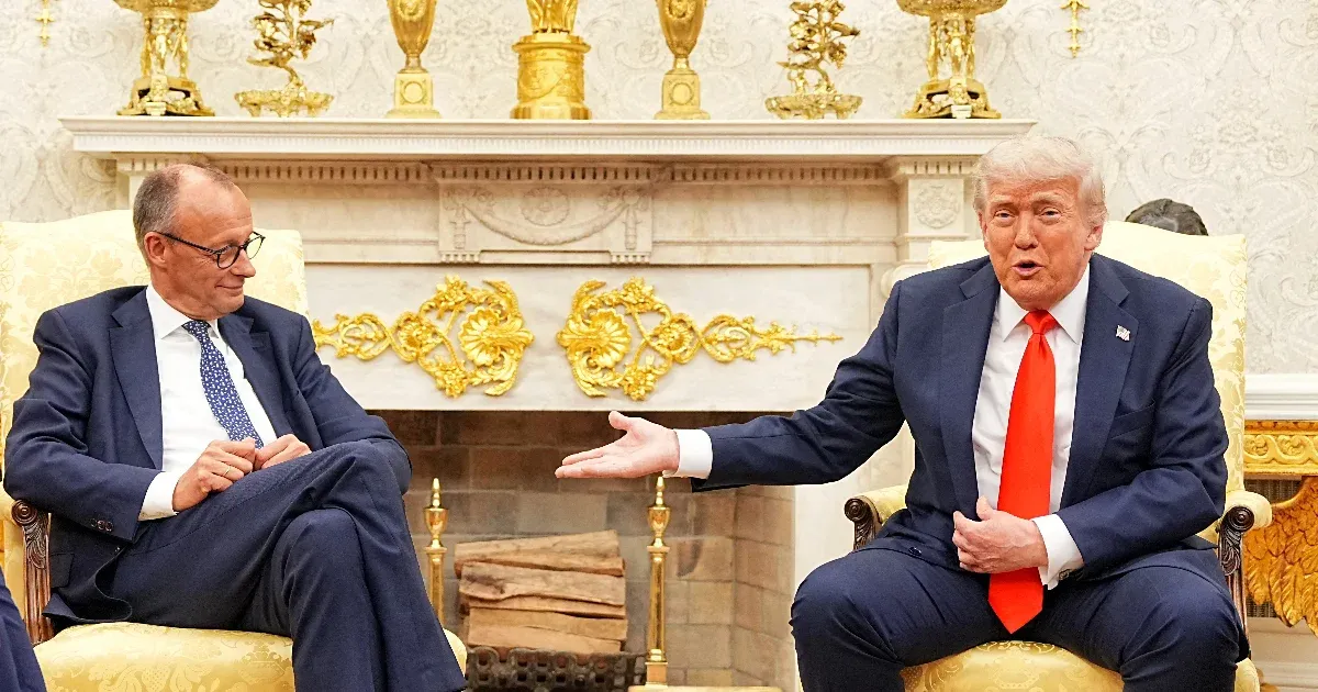 Trump a német kancellárnak feltette a lehető legbutább kérdést a D-napról