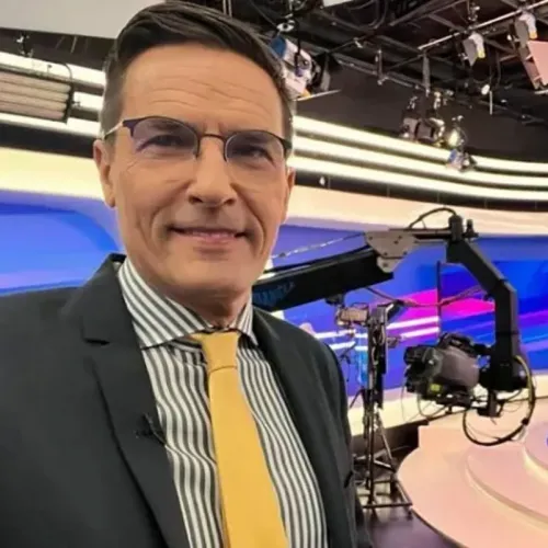 Visszatér az ATV képernyőjére a csatornától kirúgott Gajdos Tamás