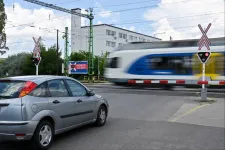 Miközben a BKK leállt, a MÁV bemondta az elővárosi vonatain: rájuk továbbra is lehet számítani