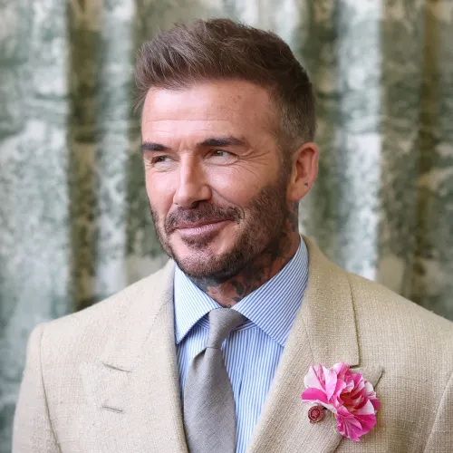 Lovaggá ütik David Beckhamet