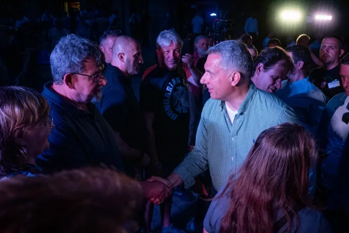 Megpróbálja lerázni magáról a luxizást a Fidesz, de közben felszínre kerülnek az eddig takargatott ellentétek