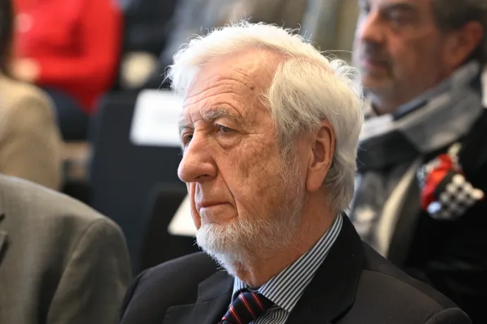 Kiengedték a kórházból a kalapáccsal megtámadott Jeszenszky Géza volt külügyminisztert