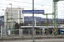 A MÁV vezérigazgatója Kelenföldre vezényli az összes klímás buszt vasárnapra