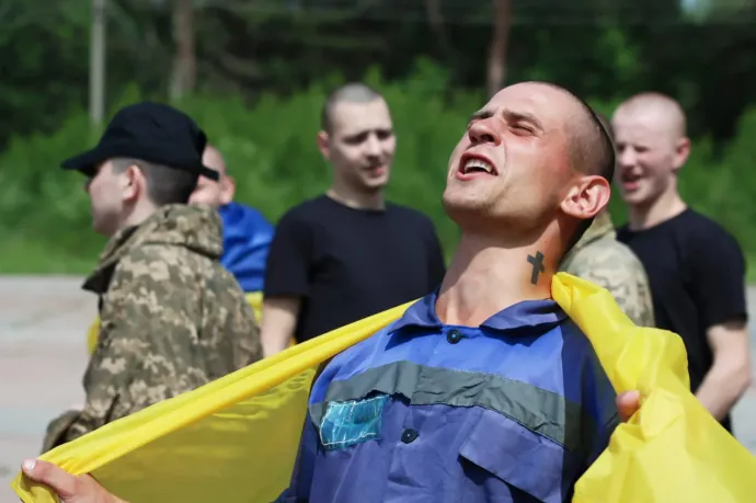 Három év fogság után térhetnek haza Mariupol védői