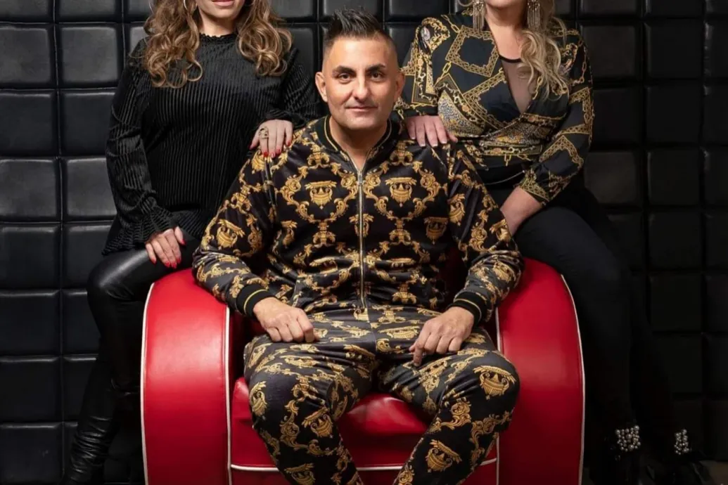 Megdobálták Győzike zenekarát szegedi fellépésükön