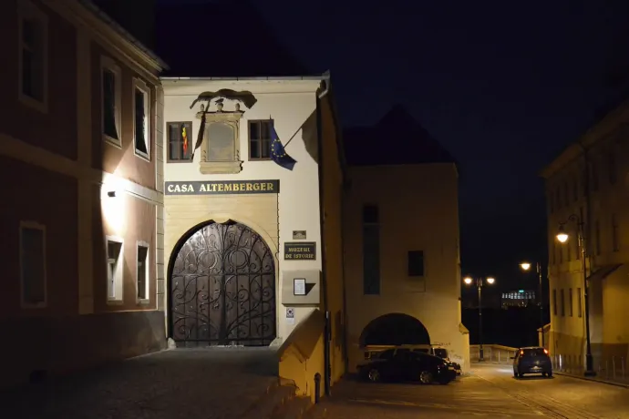 A kulturális minisztérium kivizsgálja, Andrew Tate miként bulizhatott a szebeni Brukenthal Múzeumban