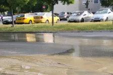Egyszerre hét helyen történt csőtörés Dunakeszin