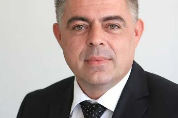 A retusálós botrány miatt kirúgott Élő Gábor lett a Hirado.hu főszerkesztője