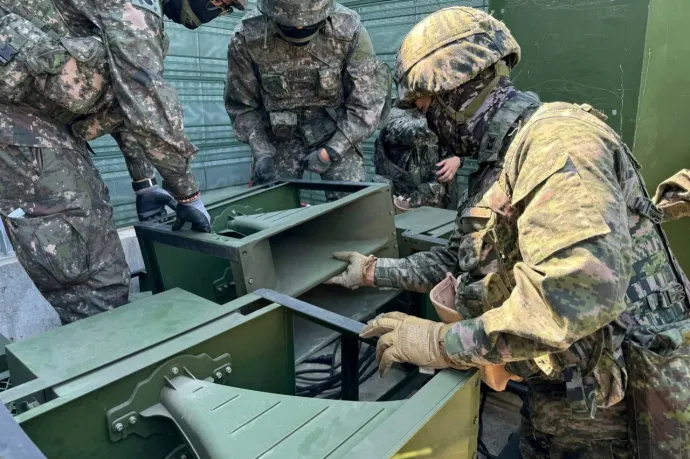 Dél-Korea megszüntette az Észak-Korea felé sugárzott hangszórós propagandáját