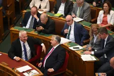 Ilyen egy sűrű parlamenti nap – a legfontosabb szavazások pontról pontra