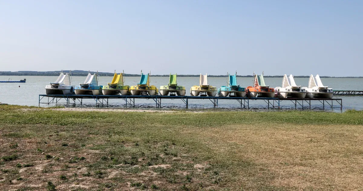 Megemelték a belépők árát a balatoni fizetős strandokon