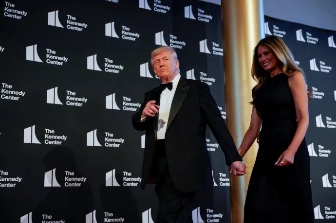 Trump újra egyoldalú vámok bevezetéséről beszélt