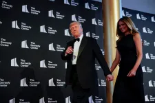 Trump újra egyoldalú vámok bevezetéséről beszélt