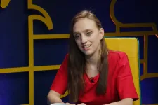 Most nagyon nehéz lehet fideszesnek lenni, egyre nevetségesebb, ami eddig félelmetes és hatalmas volt – erős idézetek a Sodró Eliza-interjúból