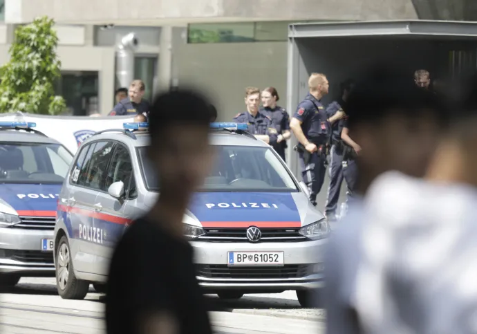 Rendőri készültség a grazi iskola közelében a lövöldözés napján, 2025. június 10-én – Fotó: Alex Halada / AFP