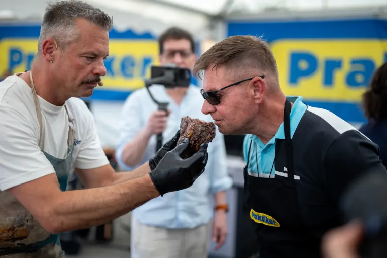 Profi tanácsok grillfelszereléshez és sütéshez a Praktiker szakértőitől